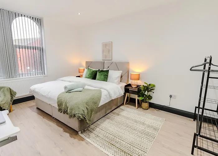 Charming & Cosy 2 Bedroom Flat, Fast Wifi -sleeps 5 Leeds (West Yorkshire)
