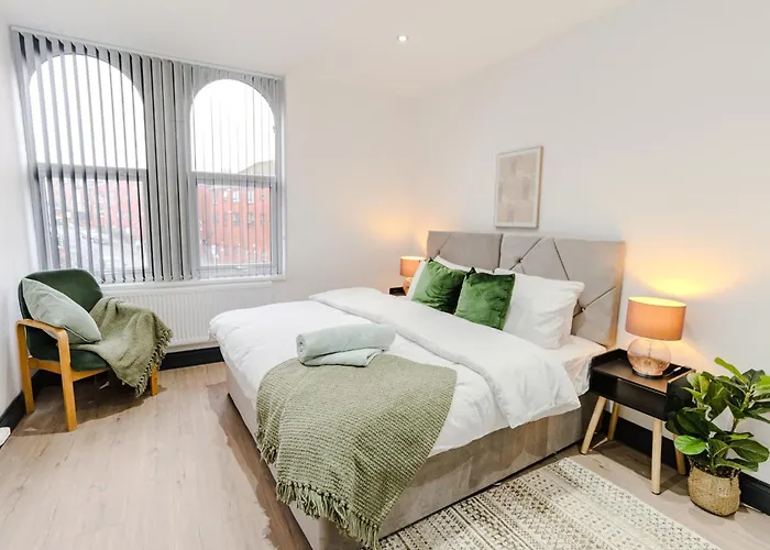 Charming & Cosy 2 Bedroom Flat, Fast Wifi -sleeps 5 * Leeds (West Yorkshire)